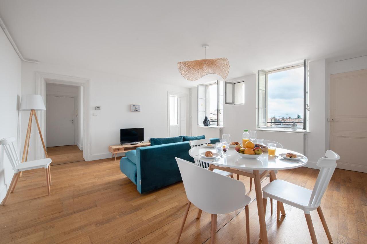Charmand Duplex Avec Vue Sur La Cite & Les Toits Daire Carcassonne Dış mekan fotoğraf